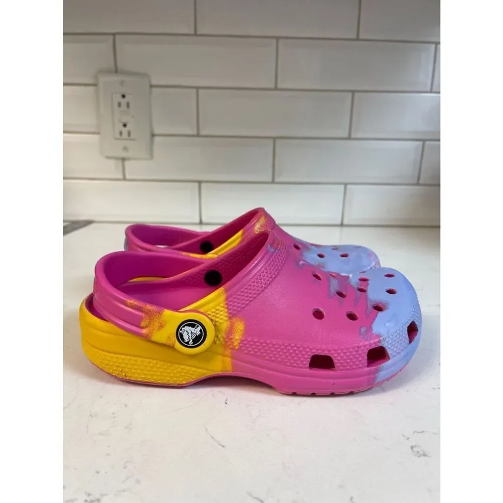 Crocs Kids' Classic Ombre Clog Sandals Size Junior 2 - Color Juice / Multi